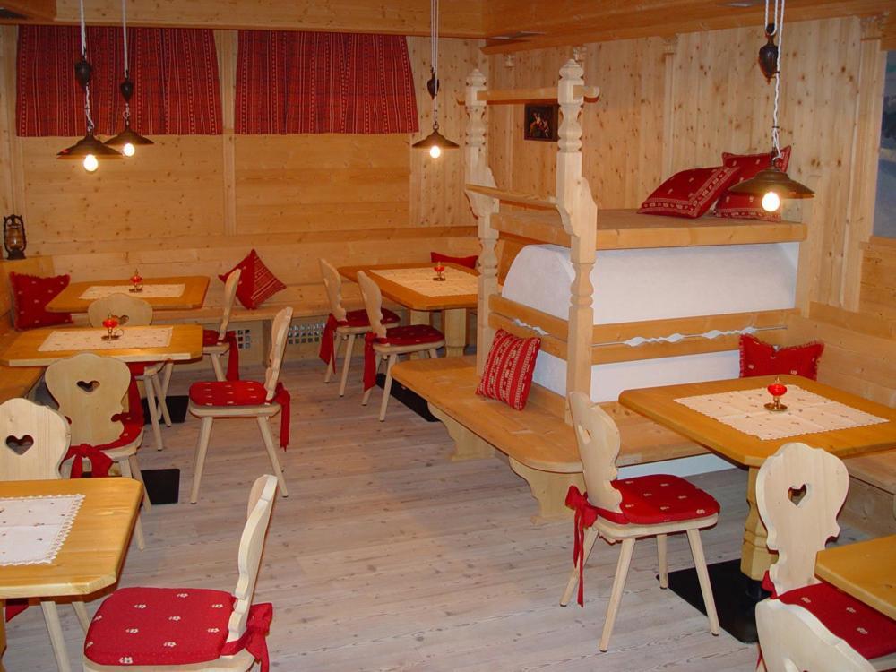 Piccolo Hotel Canazei Eksteriør billede